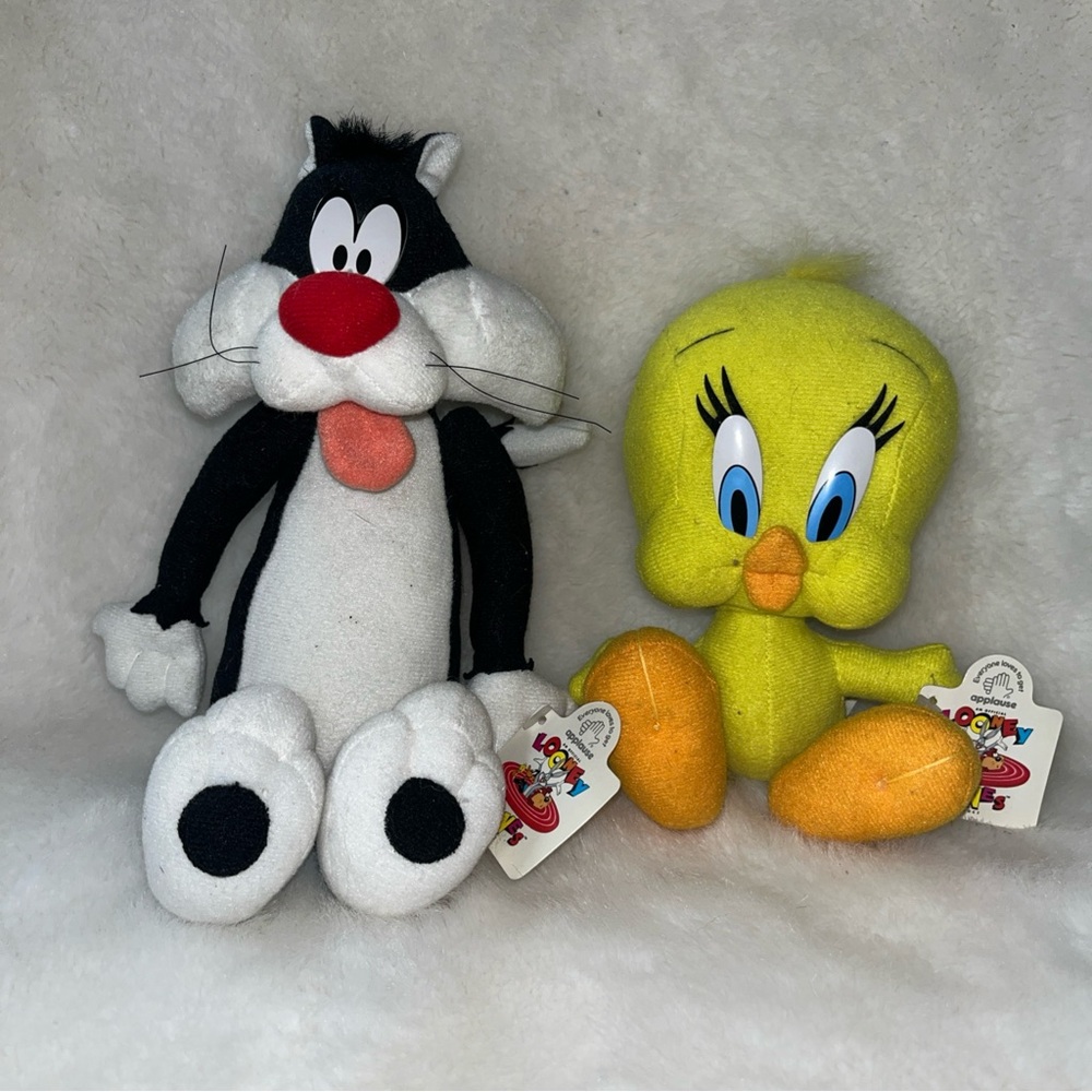 Vtg. 90's Looney Tunes Plush Lot..  Tweety Bird  & Sylvester